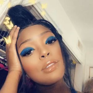 Meet your Posher, Ebani